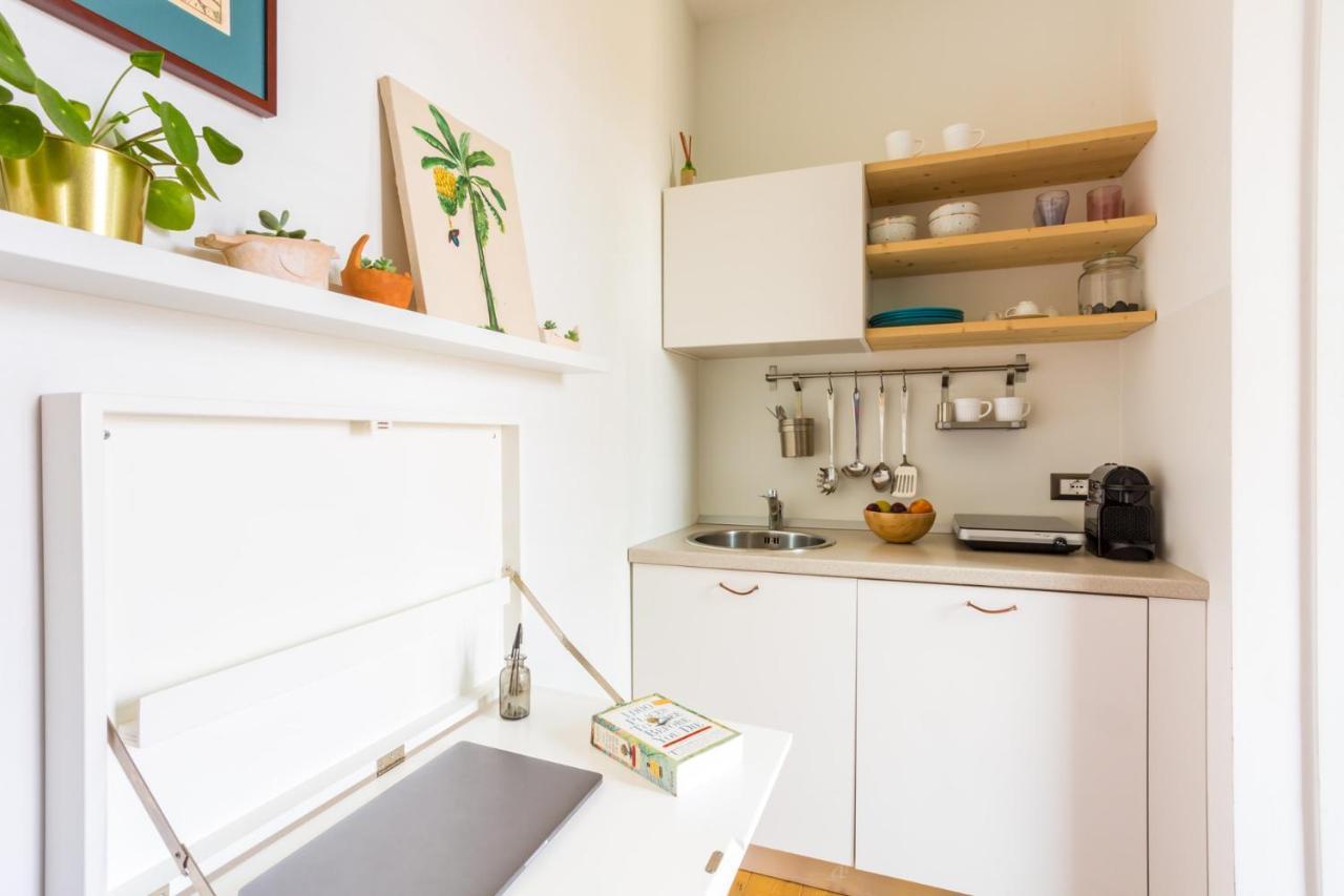 Tropical Micro Studio With Terrace And Duomo Views Milan Exterior photo